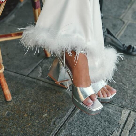 Lulus Shirine Silver Metallic Platform Ankle Strap Heels - Size 7.5 - New In Box - Picture 1 of 1